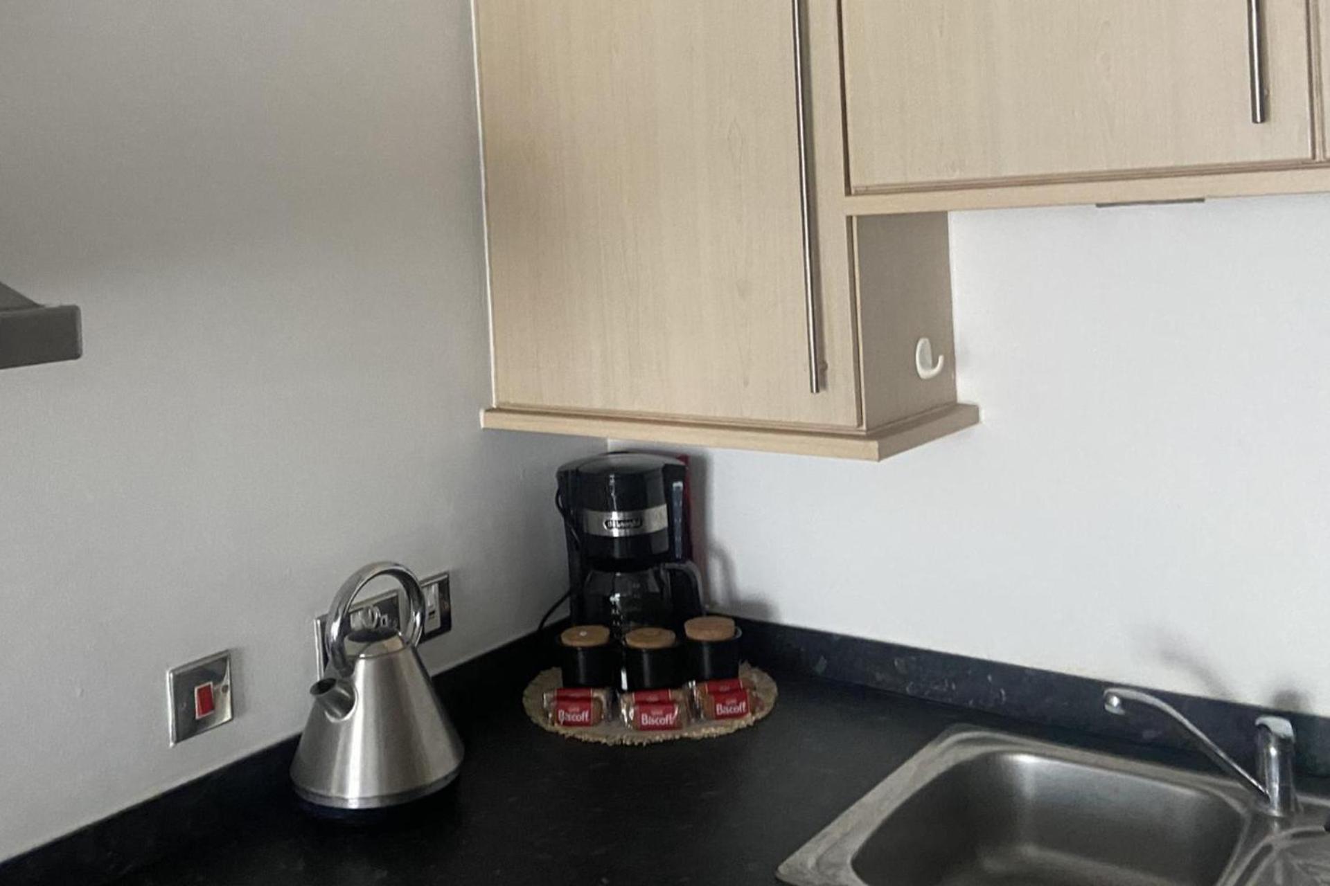 2 Bedroom Near Ocean Village Marina Port Apartment Southampton